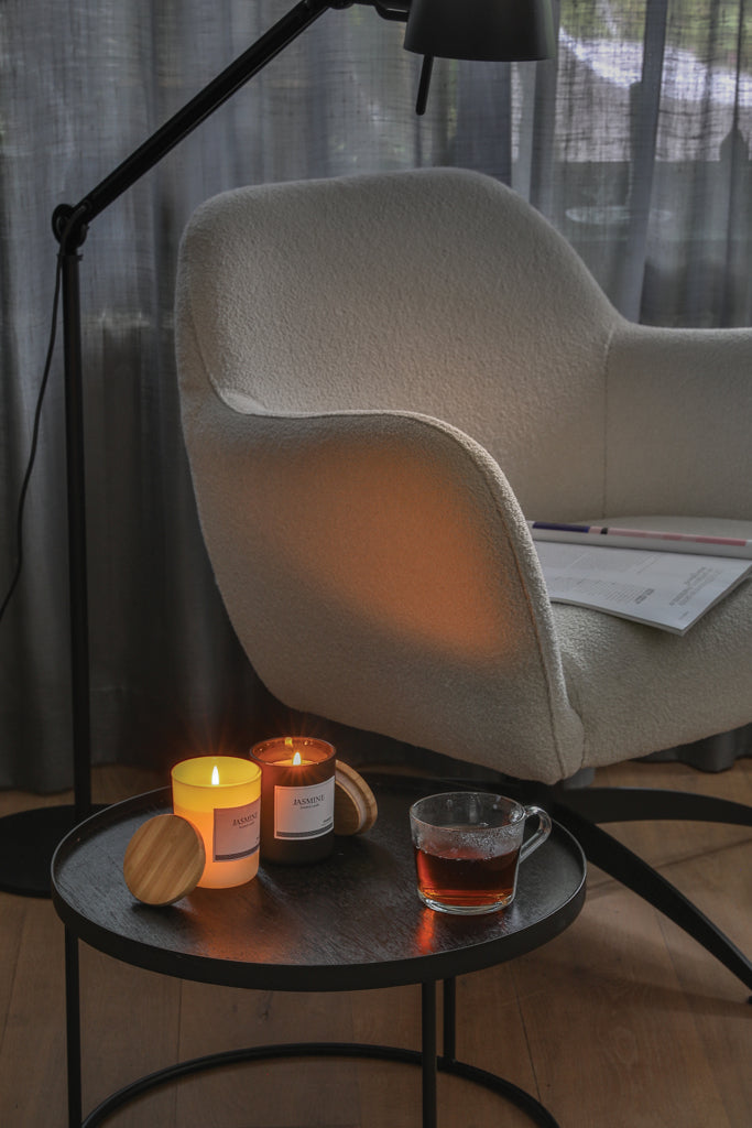 Ukiyo deluxe scented candle with bamboo lid