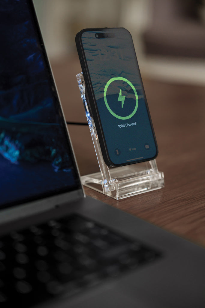 Magcharge 15W magnetic wireless charging stand