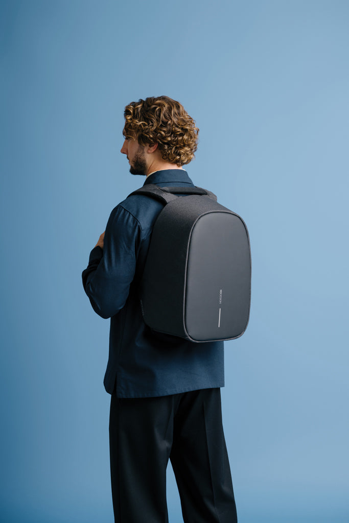 Bobby Hero Regular, Anti-theft backpack