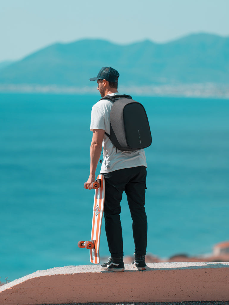 Bobby Hero Small, Anti-theft backpack