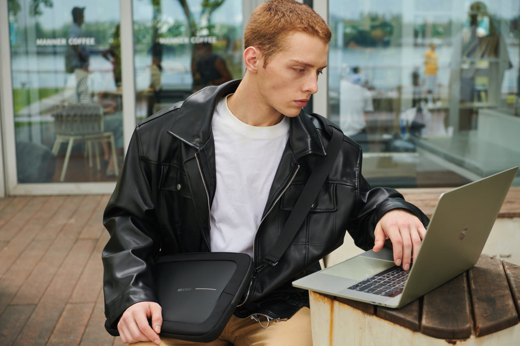 XD Design 16" Laptop Bag