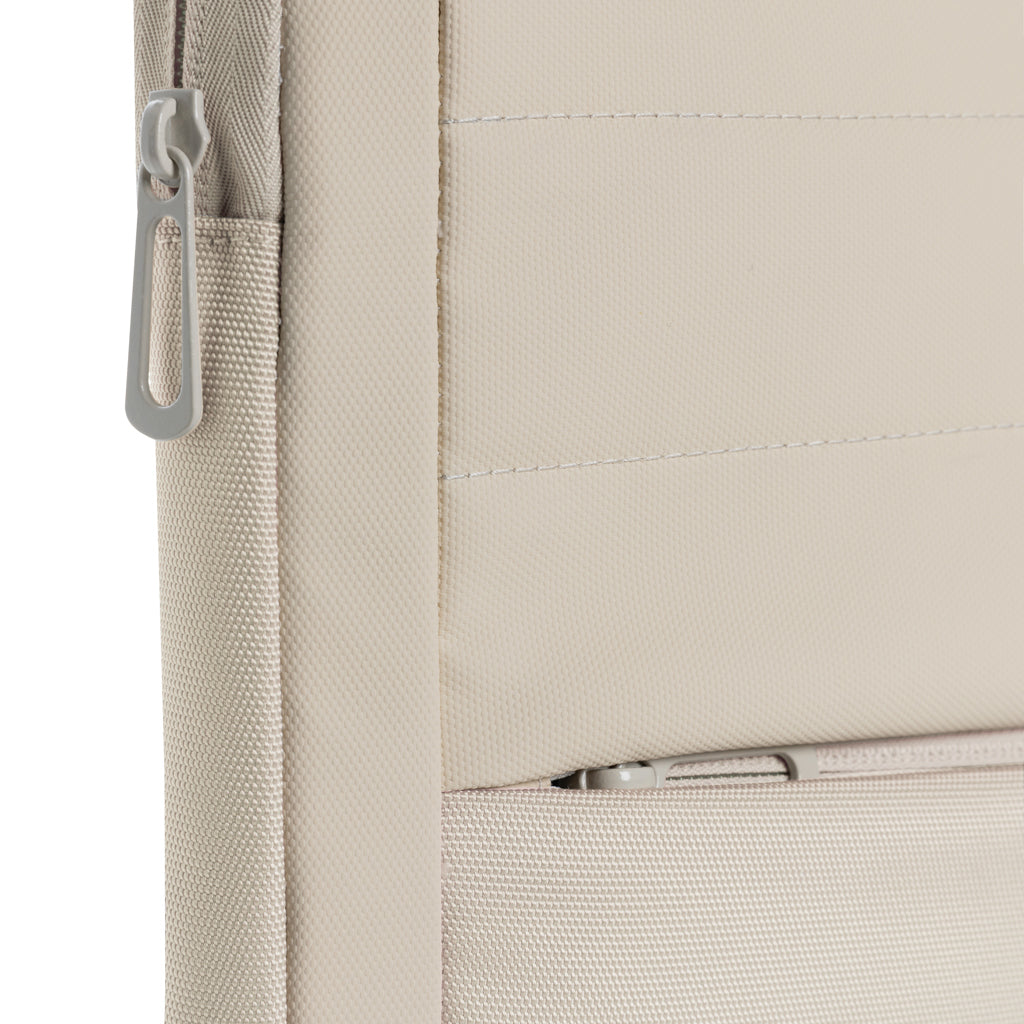 Armond AWARE™ RPET 15.6 inch laptop sleeve