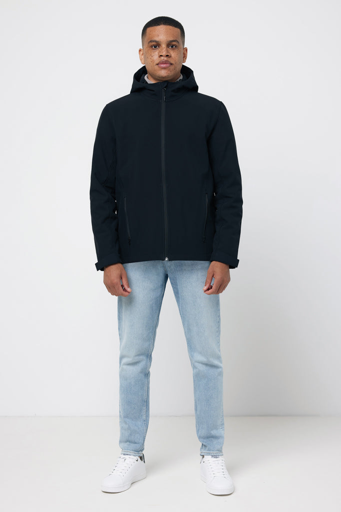 IQONIQ Makalu men recycled polyester soft shell jacket