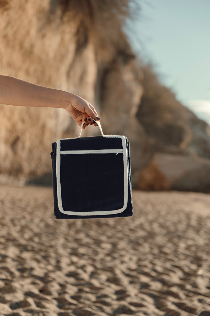 VINGA Volonne AWARE™ recycled canvas picnic blanket