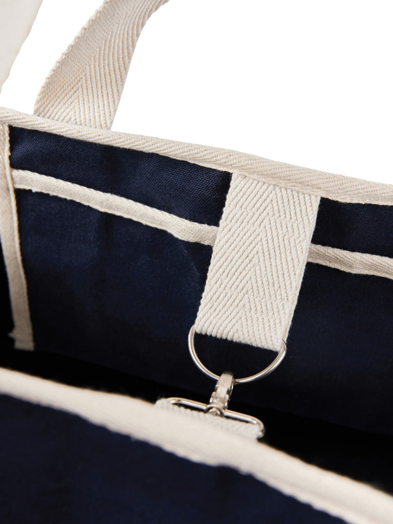 VINGA Volonne AWARE™ recycled canvas beach bag