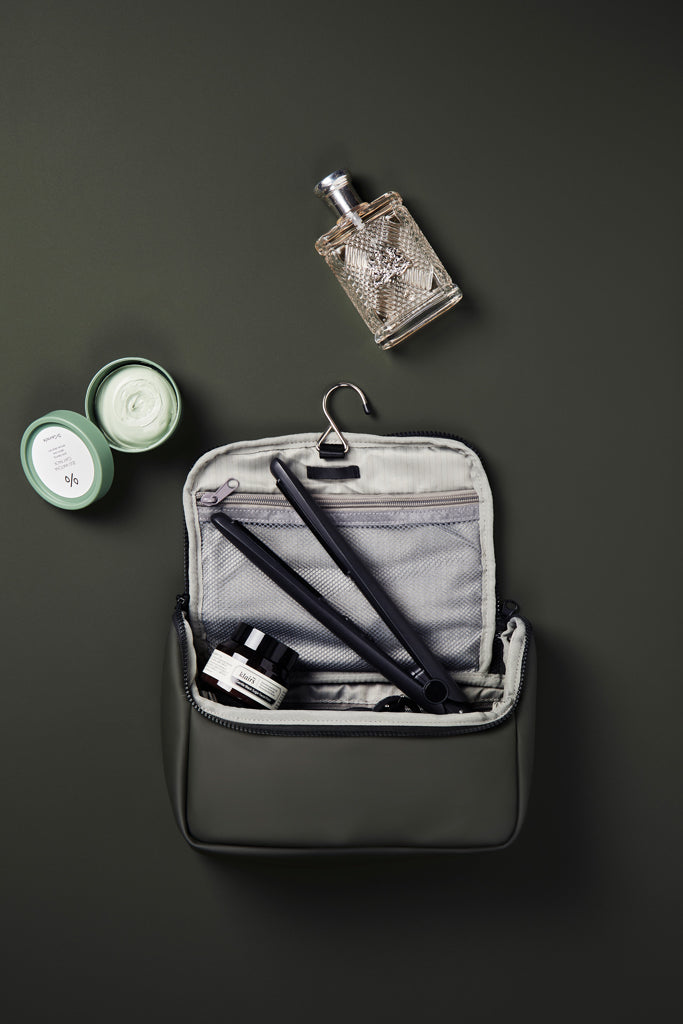 VINGA Baltimore travel toiletry bag