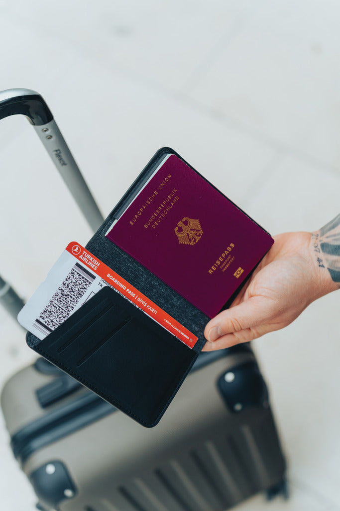 Travelfinder RCS passport holder worldwide locating