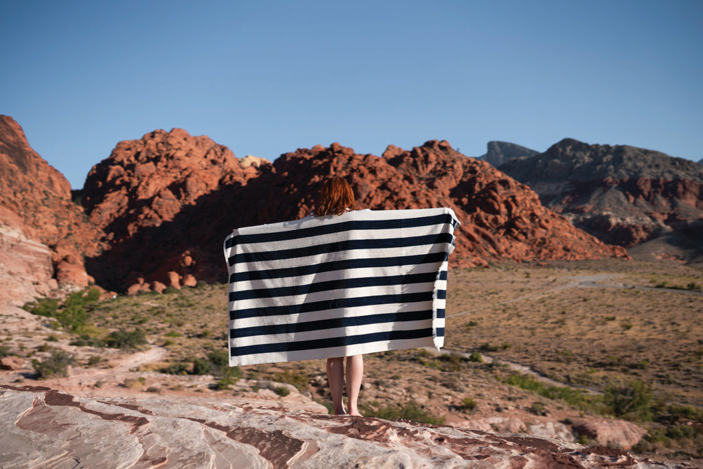 Ukiyo Yukari AWARE™ XL deluxe beach towel 100x180cm
