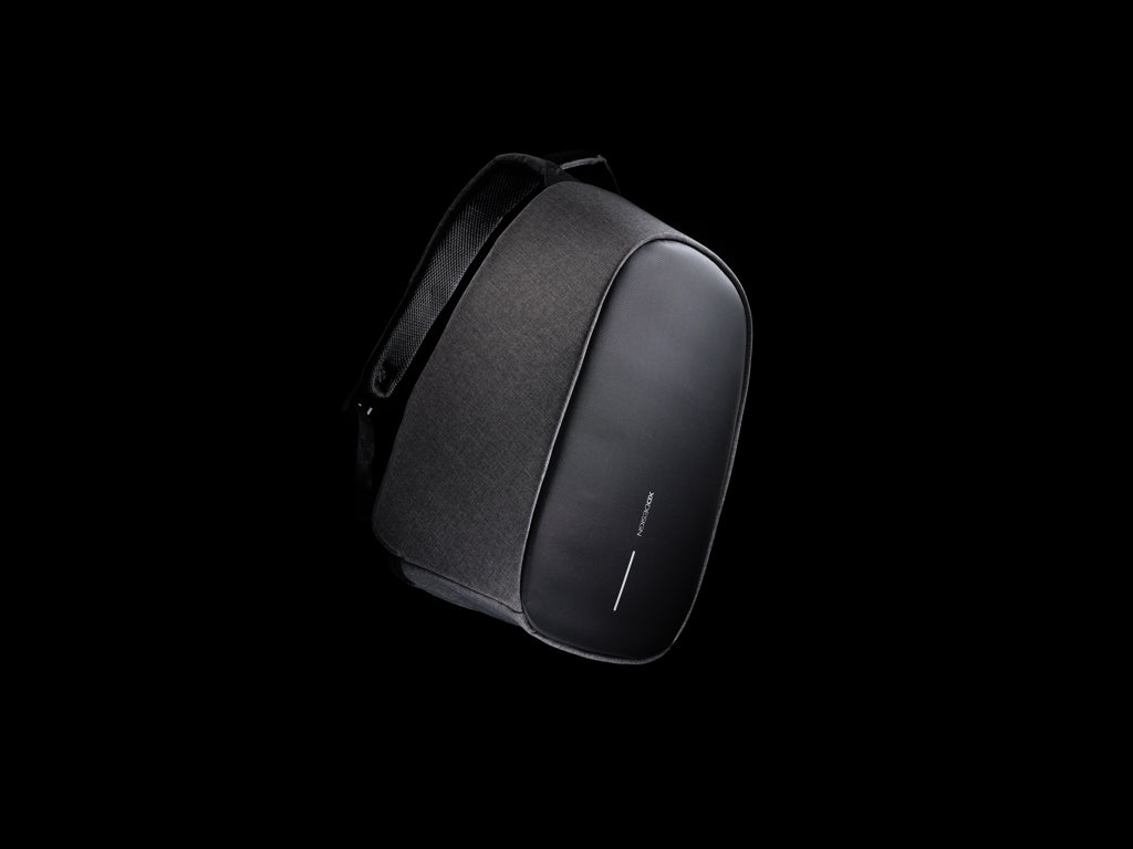 Bobby Hero Regular, Anti-theft backpack