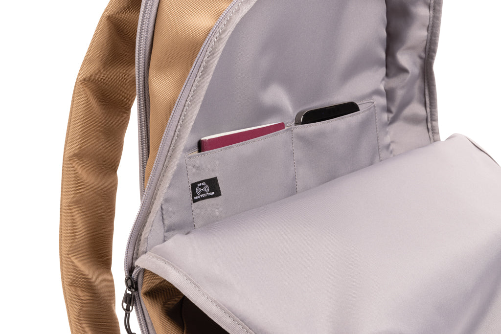 Impact AWARE™ 1200D 15.6'' modern laptop backpack