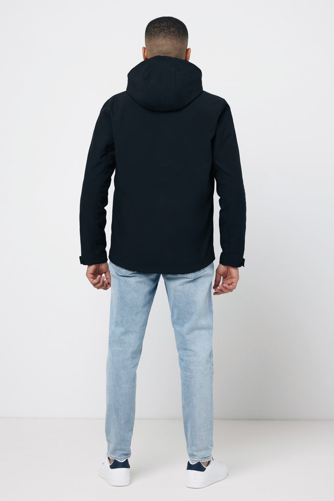 IQONIQ Makalu men recycled polyester soft shell jacket