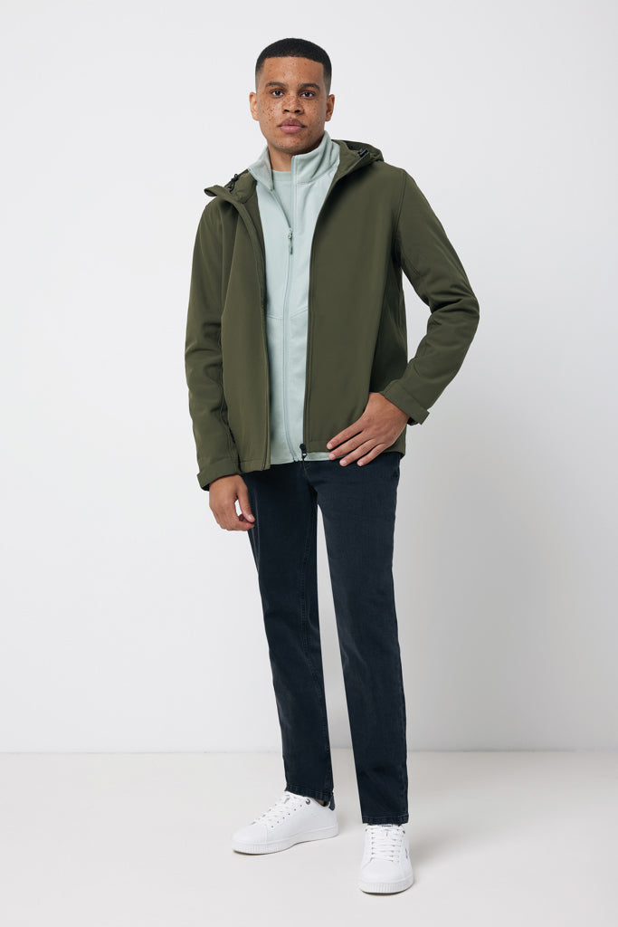 IQONIQ Makalu men recycled polyester soft shell jacket