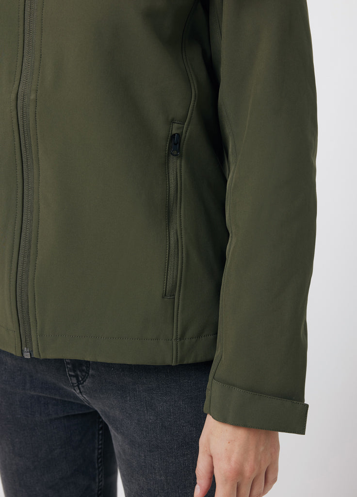 IQONIQ Makalu men recycled polyester soft shell jacket