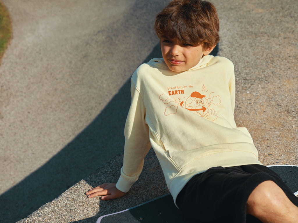 IQONIQ Yengo kids recycled cotton hoodie with sidepockets