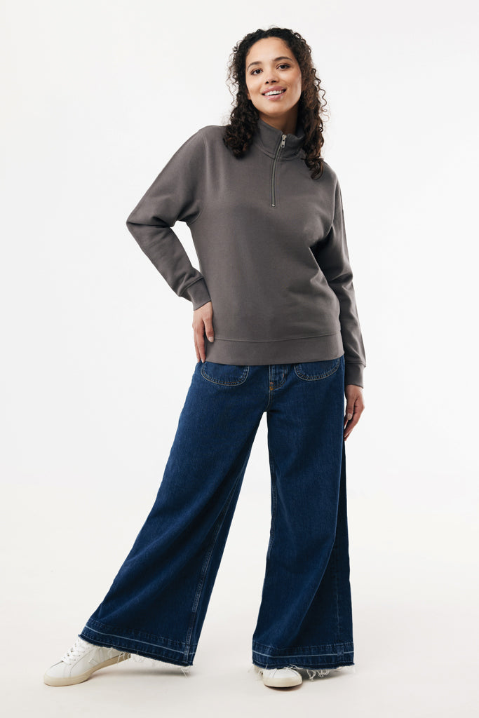 IQONIQ Elgon recycled cotton quarter zip sweater