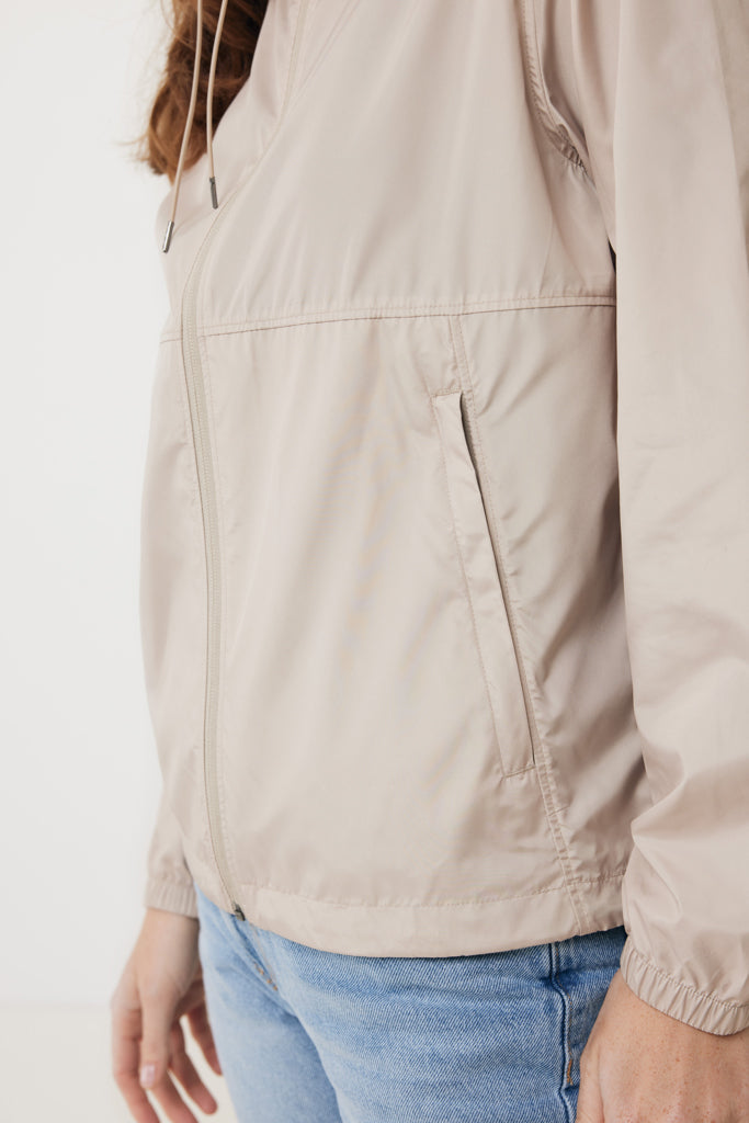 IQONIQ Logan recycled polyester lightweight jacket