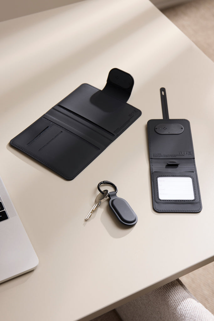 VINGA Baltimore RCS Passport Cover With Finder Dual