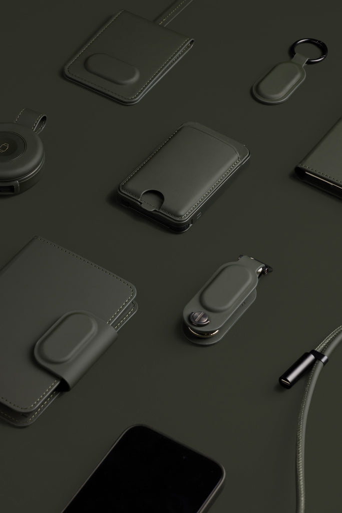 VINGA Baltimore RCS Passport Cover With Finder Dual