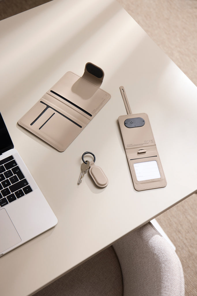 VINGA Baltimore RCS Passport Cover With Finder Dual