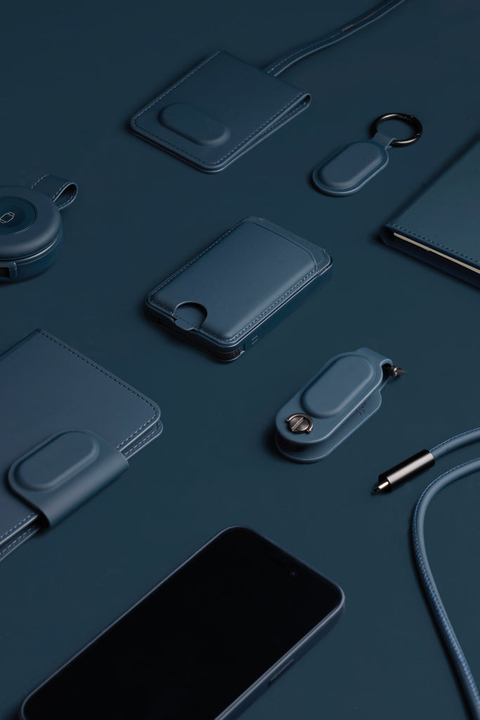 VINGA Baltimore RCS Passport Cover With Finder Dual