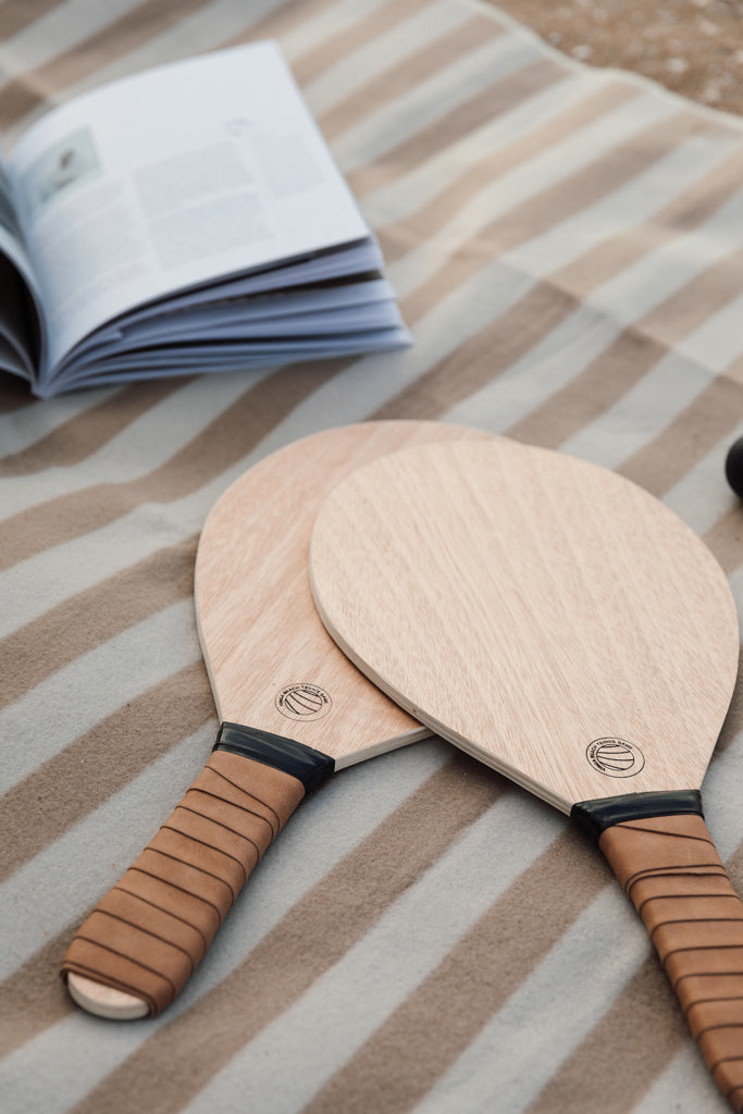 Vinga Colos beach tennis game