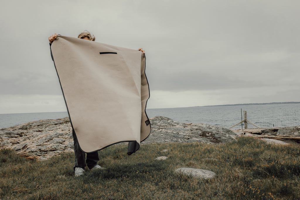 VINGA Baltimore RCS picnic blanket