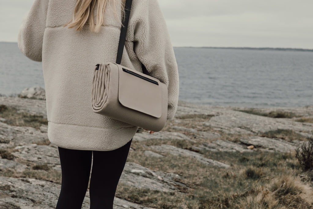 VINGA Baltimore RCS picnic blanket