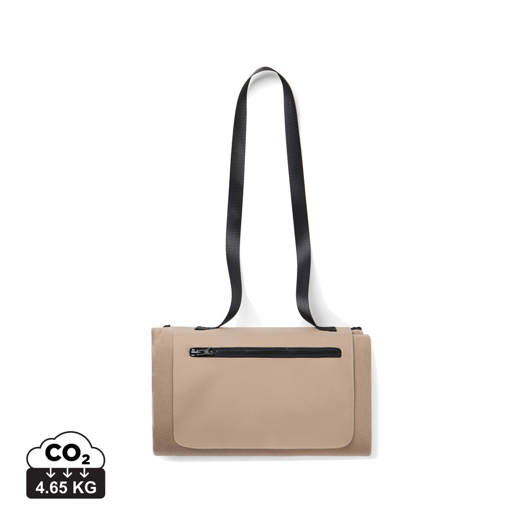 VINGA Baltimore RCS picnic blanket