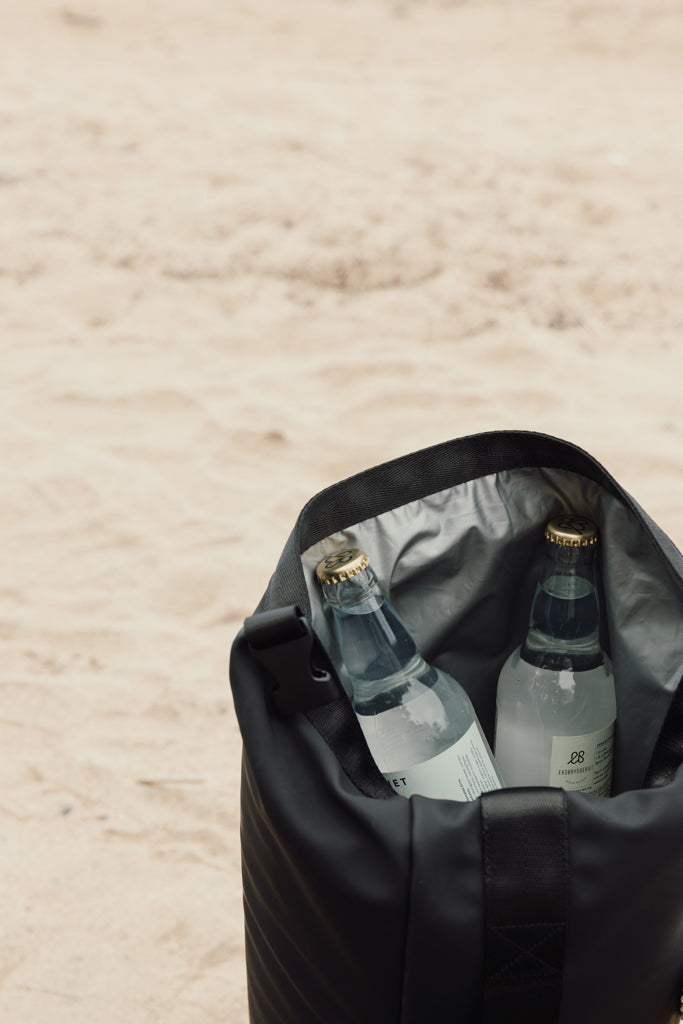 VINGA Baltimore RCS Roll-top cooler bag