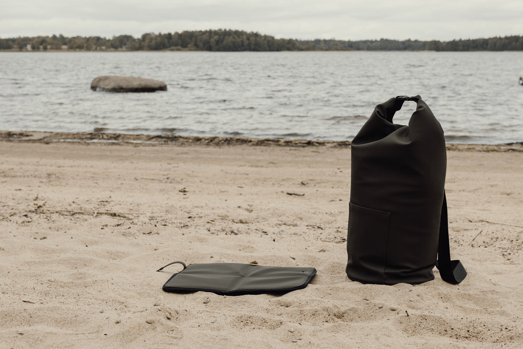 VINGA Baltimore RCS Roll-top cooler bag