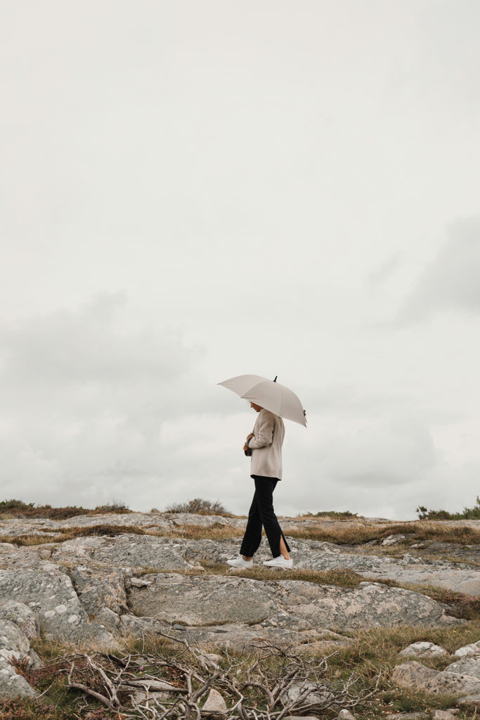 VINGA Baltimore AWARE™ RPET 23" umbrella
